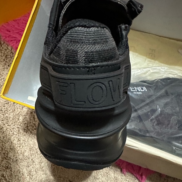 Fendi Black Men's Leather & Mesh Low-Top Sneakers - Picture 4 of 4